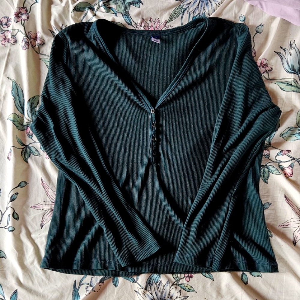 Green Long Sleeve Ribbed Tee